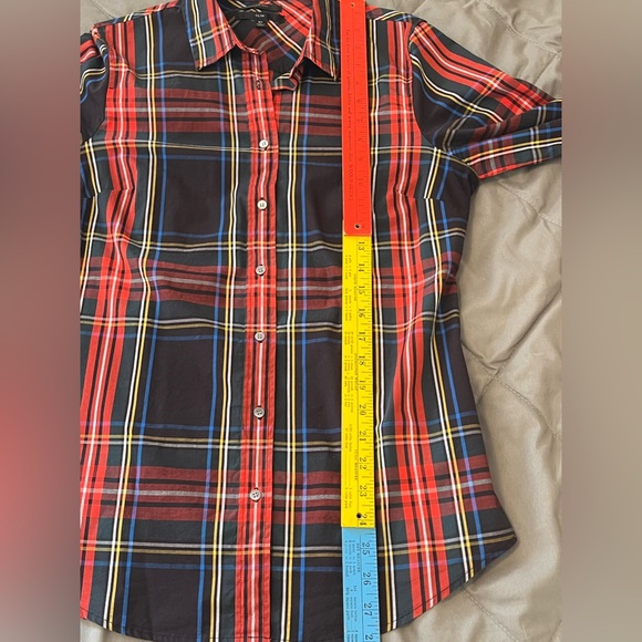 Women’s J Crew Slim Fit 8T Tartan plaid button down - Picture 5 of 6